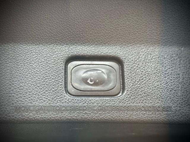 Photo of 2019 Magnetic Ford Explorer