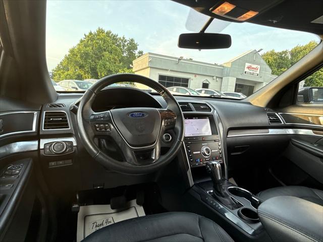 Photo of 2019 Magnetic Ford Explorer