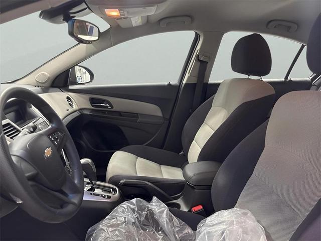Photo of 2014 Rainforest Green Metallic Chevrolet Cruze