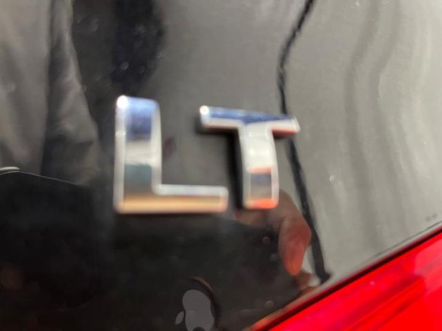 Photo of 2017 Mosaic Black Metallic Chevrolet Cruze
