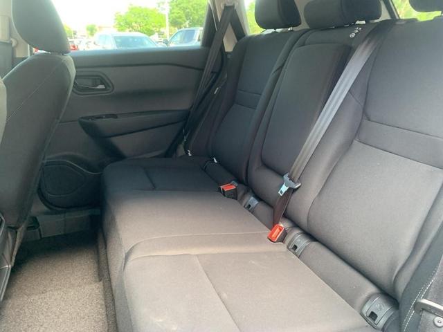 Photo of 2025 Glacier White Nissan Rogue