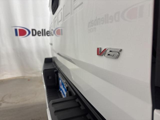 Photo of 2021 Summit White Chevrolet Colorado