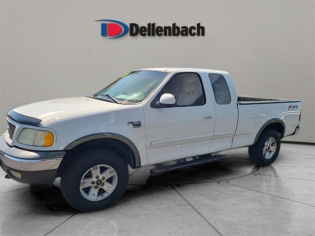 Photo of 2002 White Ford F-150