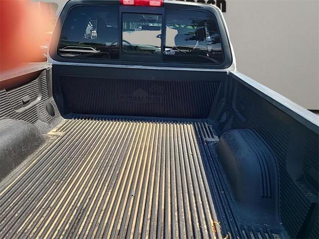 Photo of 2002 White Ford F-150