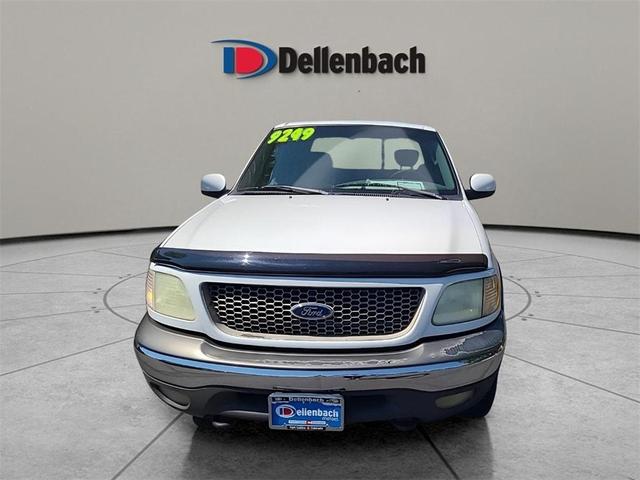 Photo of 2002 White Ford F-150
