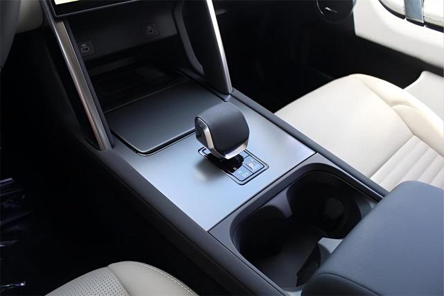 Photo of 2025 Santorini Black Land Rover Discovery Sport