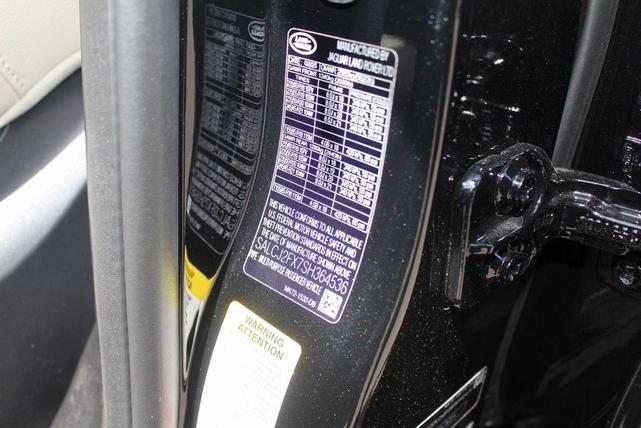 Photo of 2025 Santorini Black Land Rover Discovery Sport