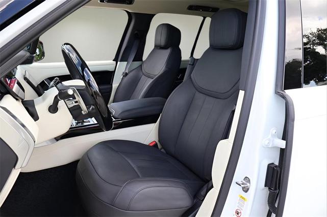 Photo of 2023 Fuji White Land Rover Range Rover