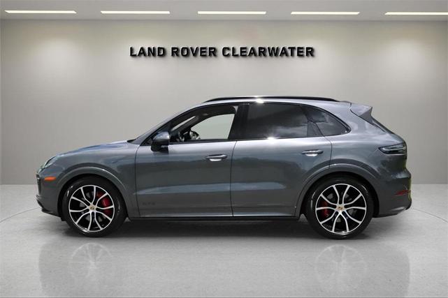 Photo of 2022 Quartzite Grey Metallic Porsche Cayenne