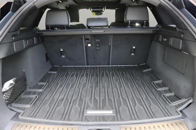 Photo of 2024 Zadar Grey Land Rover Range Rover Velar