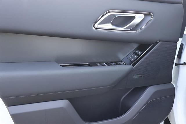 Photo of 2026 White Land Rover Range Rover Velar