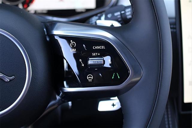 Photo of 2026 Fuji White Jaguar F-PACE