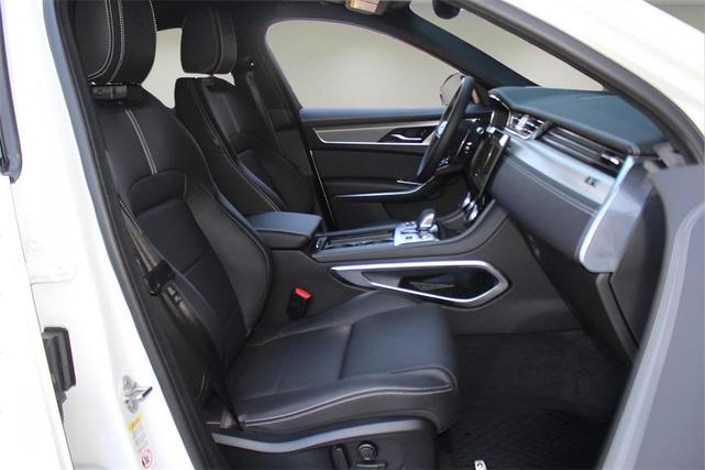 Photo of 2026 Fuji White Jaguar F-PACE