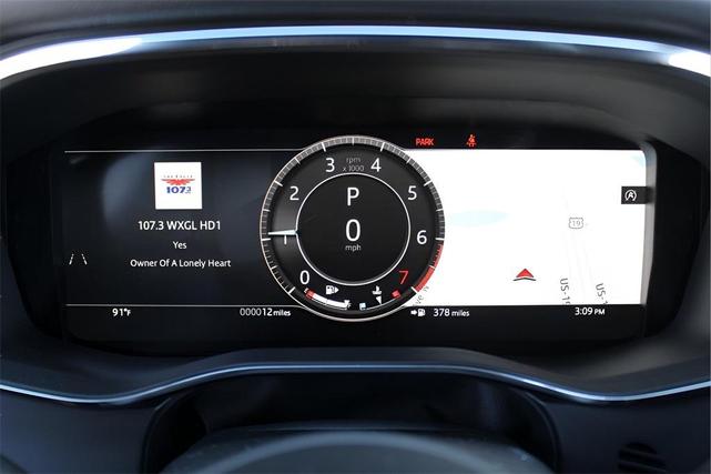 Photo of 2026 Fuji White Jaguar F-PACE