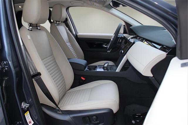 Photo of 2025 Varesine Blue Land Rover Discovery Sport