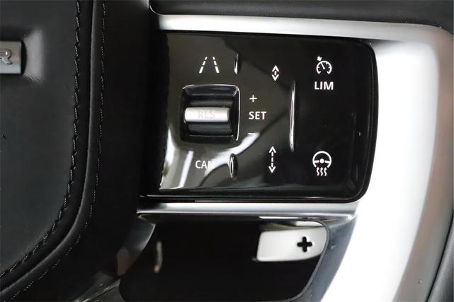 Photo of 2023 Hakuba Silver Land Rover Range Rover