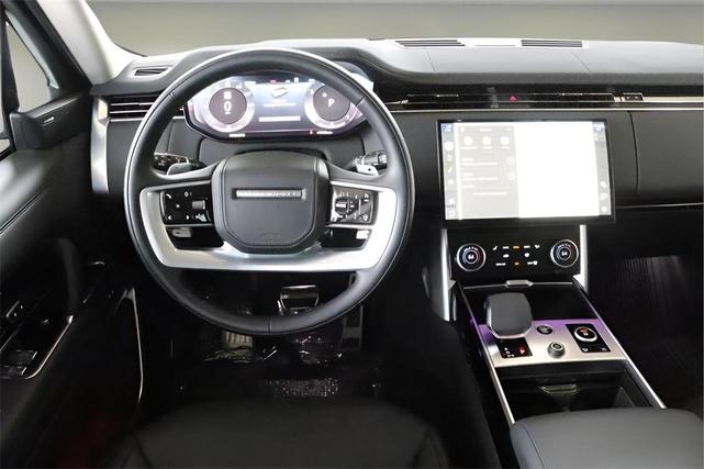Photo of 2023 Hakuba Silver Land Rover Range Rover