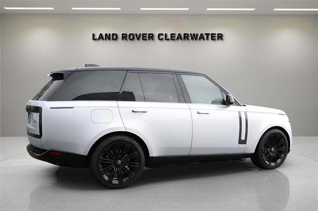Photo of 2023 Hakuba Silver Land Rover Range Rover