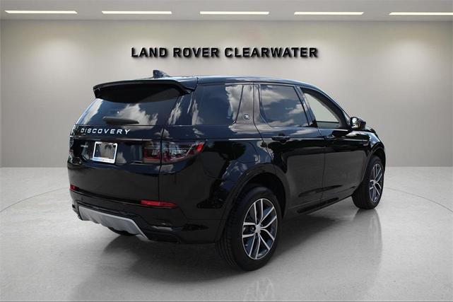 Photo of 2025 Santorini Black Land Rover Discovery Sport