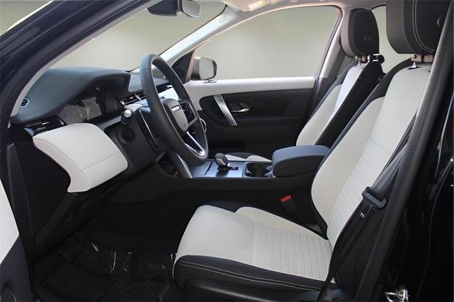 Photo of 2025 Santorini Black Land Rover Discovery Sport