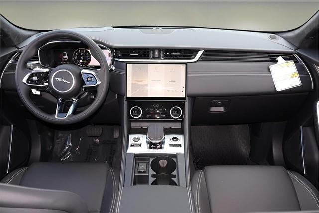 Photo of 2026 Fuji White Jaguar F-PACE