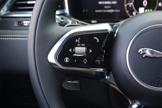Photo of 2026 Fuji White Jaguar F-PACE