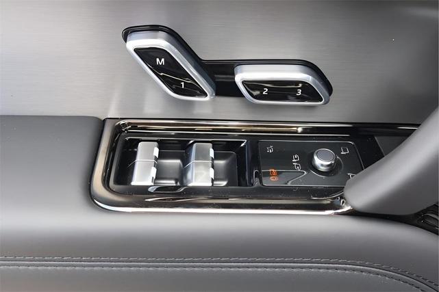 Photo of 2025 Santorini Black Land Rover Range Rover Sport
