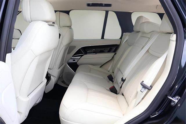 Photo of 2025 Santorini Black Land Rover Range Rover