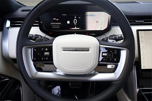 Photo of 2025 Santorini Black Land Rover Range Rover