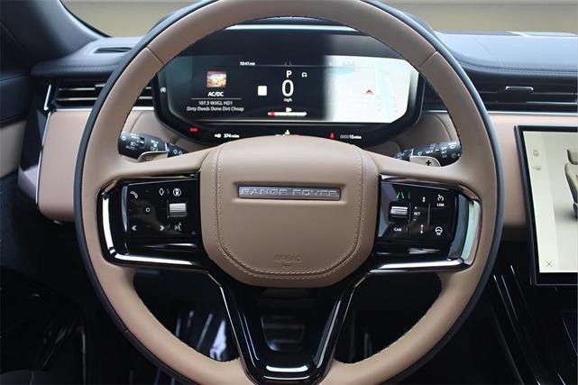 Photo of 2025 Giola Green Land Rover Range Rover Sport