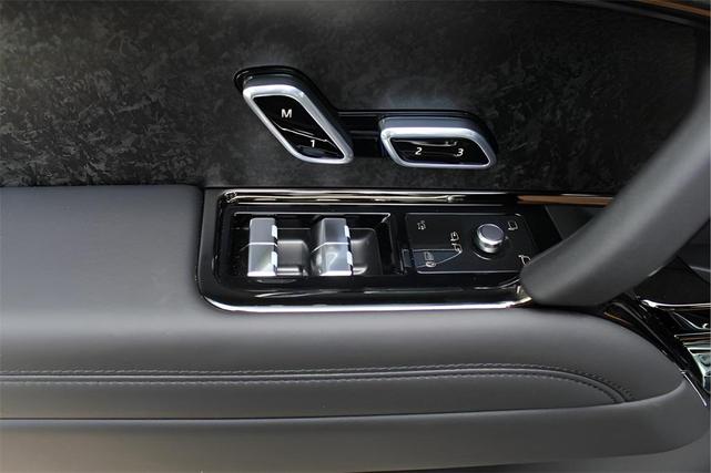 Photo of 2025 Giola Green Land Rover Range Rover Sport
