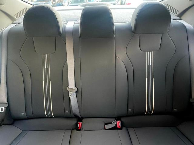 Photo of 2022 Gray Hyundai ELANTRA HEV