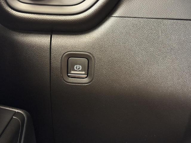 Photo of 2021 Pacific Blue Metallic GMC Sierra 2500