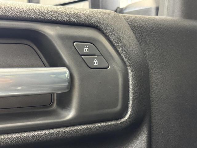 Photo of 2021 Pacific Blue Metallic GMC Sierra 2500