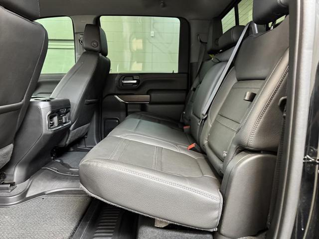 Photo of 2023 Onyx Black GMC Sierra 2500