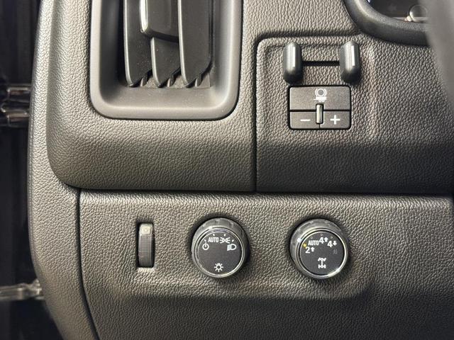 Photo of 2018 Black Chevrolet Colorado