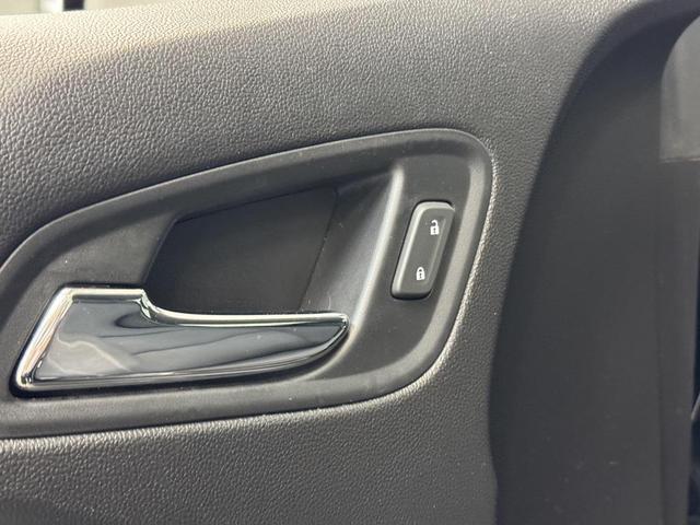 Photo of 2018 Black Chevrolet Colorado