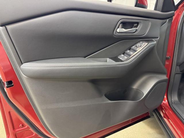 Photo of 2026 Scarlet Nissan Rogue