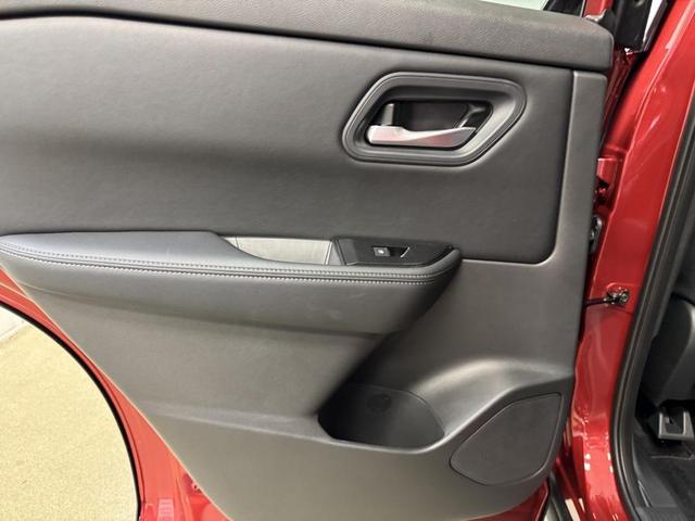 Photo of 2026 Scarlet Nissan Rogue
