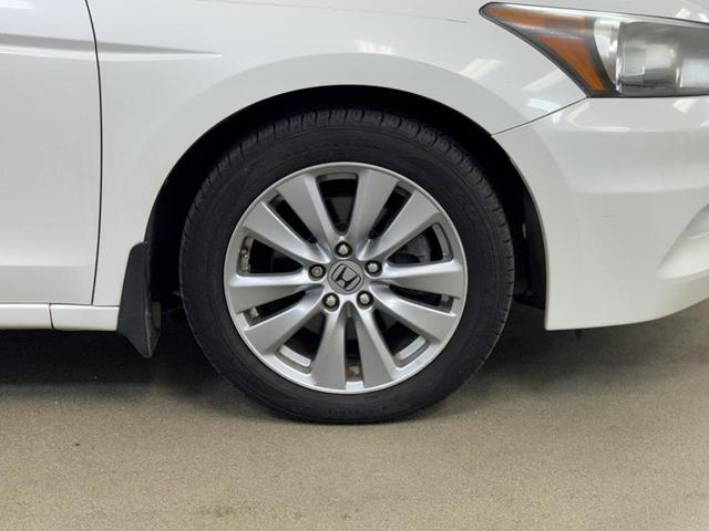 Photo of 2012 White Orchid Pearl Honda Accord