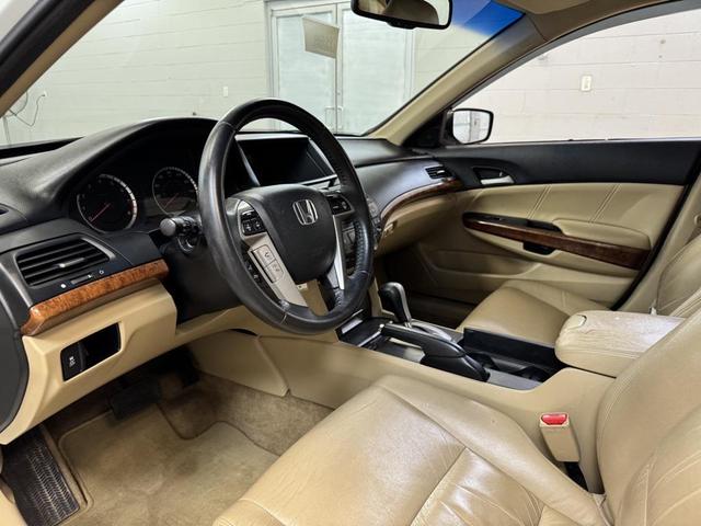Photo of 2012 White Orchid Pearl Honda Accord