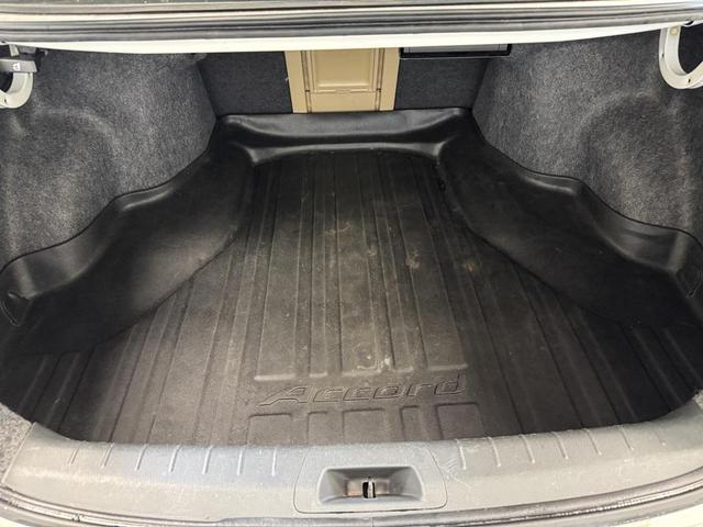 Photo of 2012 White Orchid Pearl Honda Accord