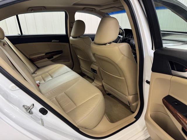 Photo of 2012 White Orchid Pearl Honda Accord