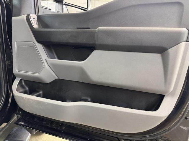Photo of 2023 Black Metallic Ford F-450