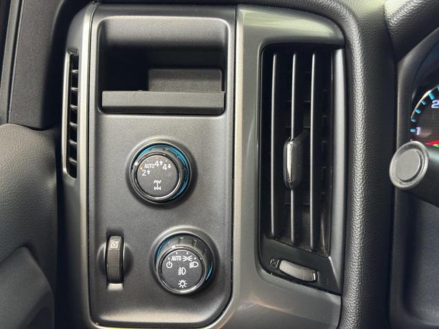 Photo of 2018 Summit White Chevrolet Silverado 1500