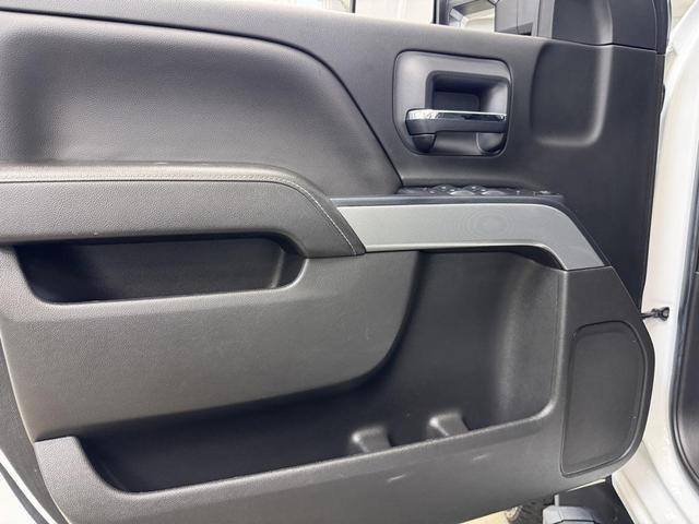 Photo of 2018 Summit White Chevrolet Silverado 1500