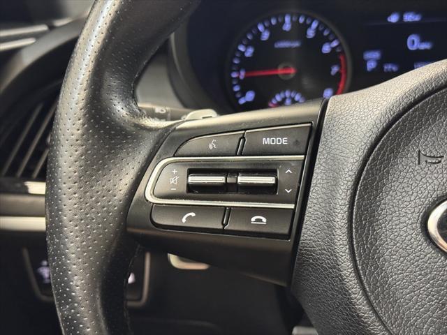 Photo of 2018 Snow White Pearl Kia Stinger