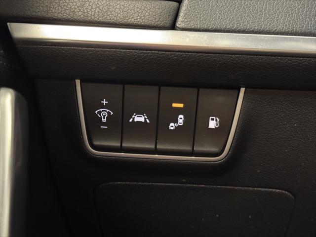 Photo of 2018 Snow White Pearl Kia Stinger