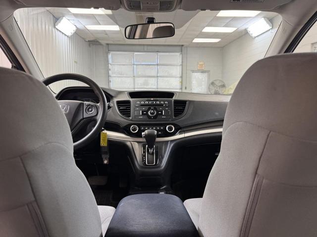 Photo of 2016 Alabaster Silver Metallic Honda CR-V