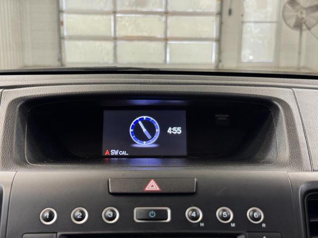 Photo of 2016 Alabaster Silver Metallic Honda CR-V